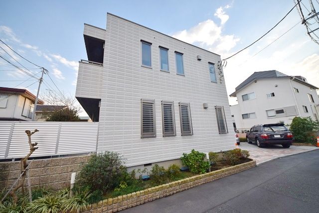 その他　★建物側面より★