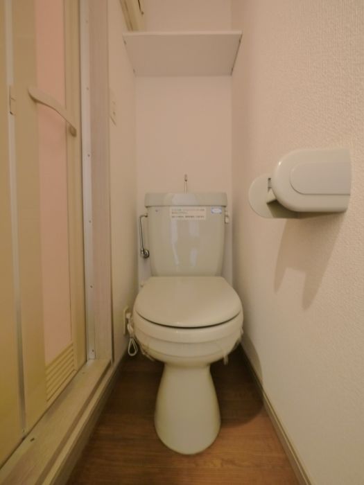 トイレ　別部屋、参考写真