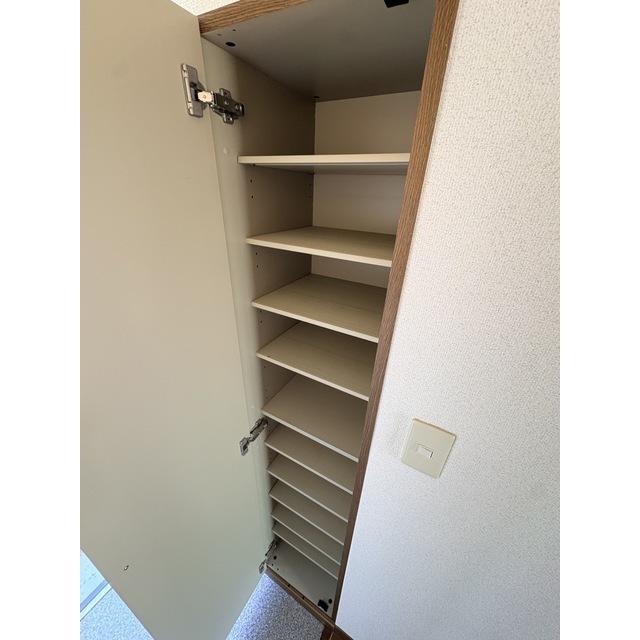 収納　シューズボックス