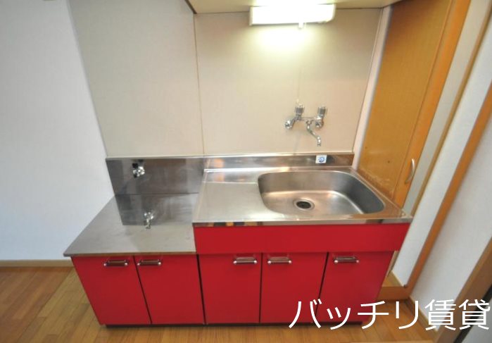 キッチン　画像は同型タイプの為、現状を優先致します。