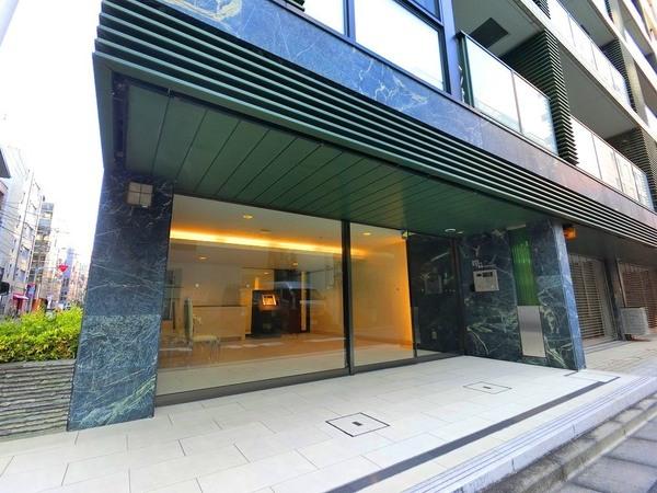 東京メトロ有楽町線 新富町駅 徒歩2分 10階建 築20年の外観写真