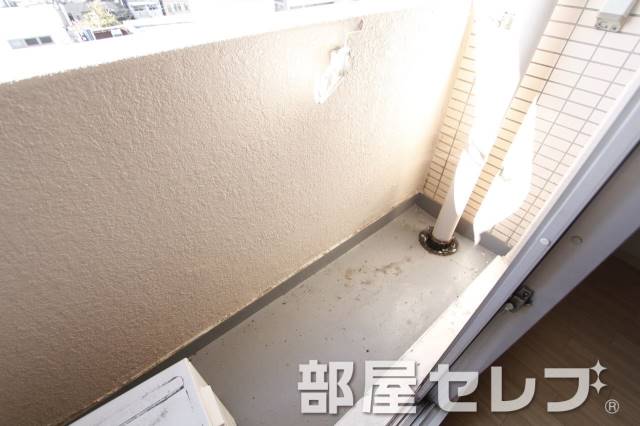 バルコニー　洗濯物が隠せれます。