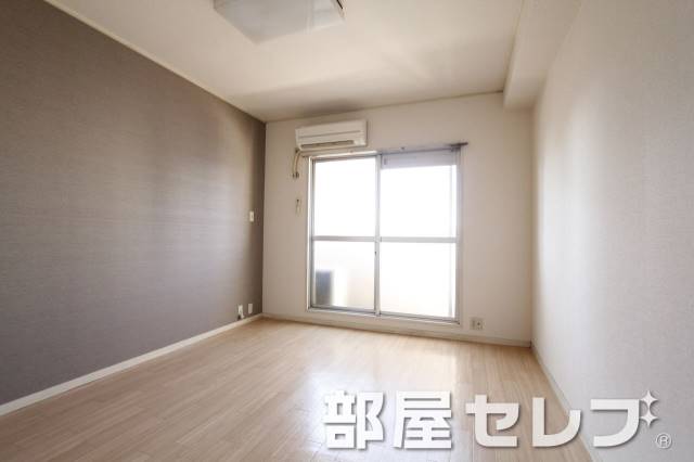 居室・リビング　日当り良好なお部屋です。
