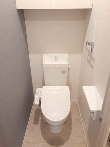 トイレ　ゆったりとした空間のトイレです