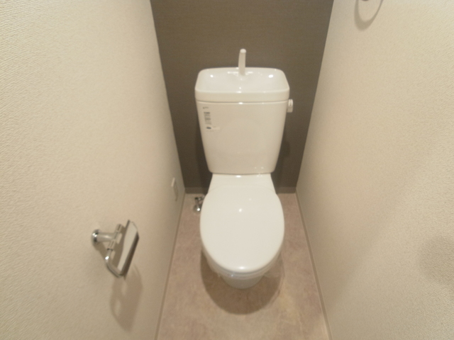 ＪＲ東海道本線 三ノ宮駅 徒歩5分 12階建 築14年のトイレ写真
