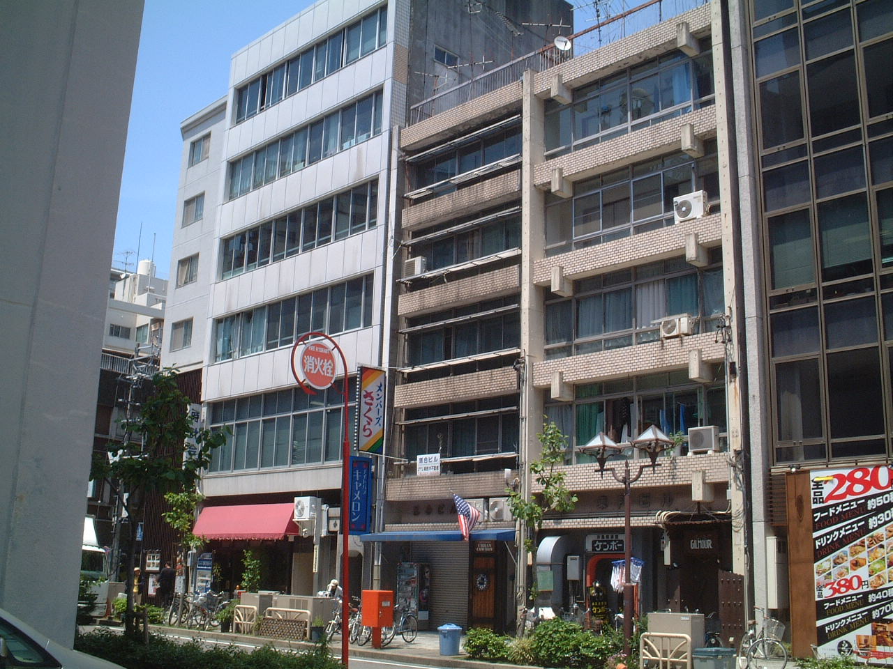 名古屋市東区東桜のマンションの建物外観