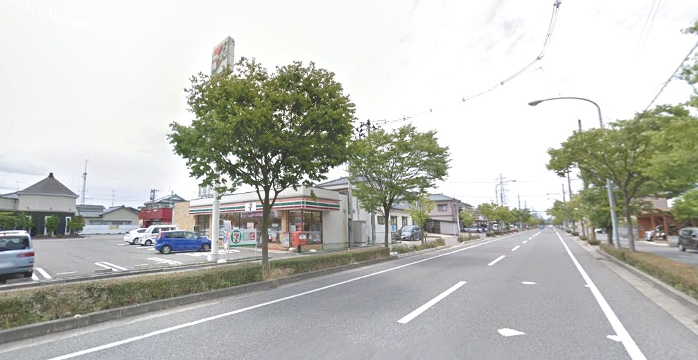 コンビニ　セブンイレブン新潟牡丹山店（コンビニ）まで365m