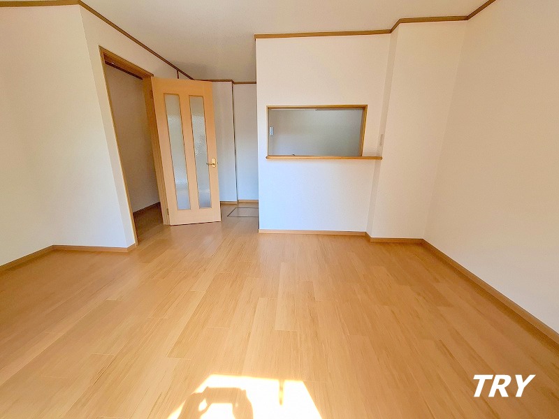 居室・リビング　南向きの明るいリビング！