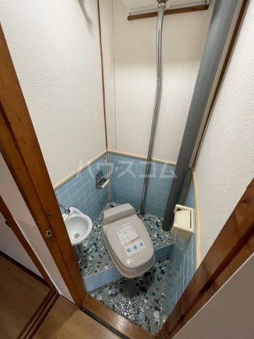 【名古屋市緑区鳴海町のアパートのトイレ】