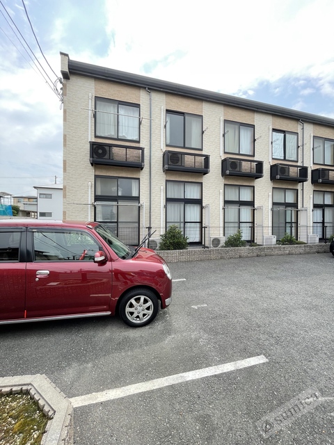 駐車場　ラクラク。敷地内駐車場です。