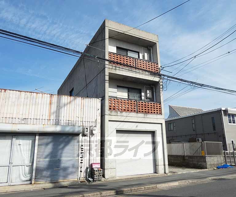 京都市南区唐橋井園町のマンションの建物外観