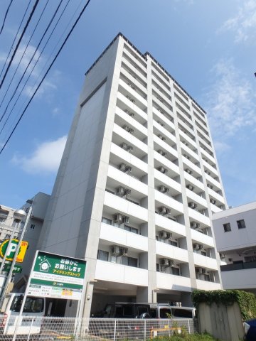 【仙台市青葉区立町のマンションの建物外観】