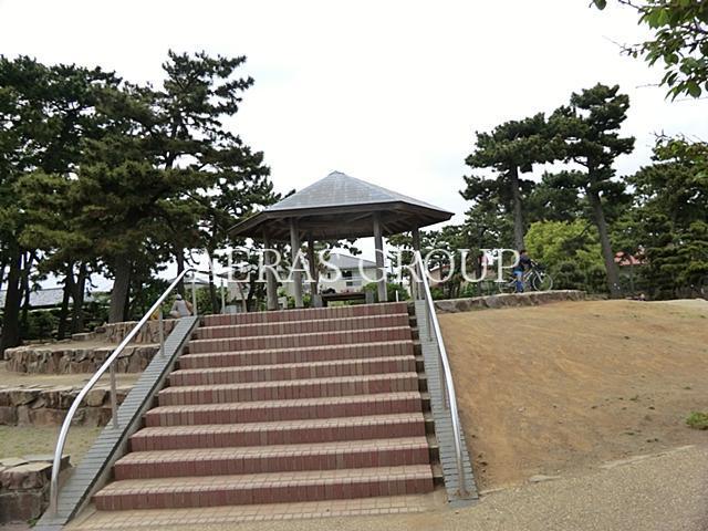 【ヒルズ東海岸の公園】