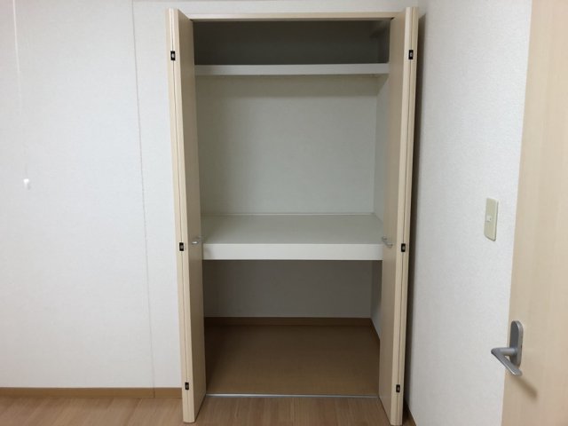 【西尾市丁田町のマンションの収納】