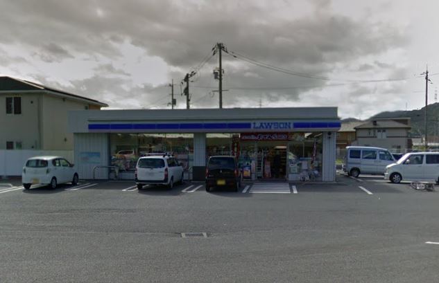 コンビニ　ローソン（コンビニ）まで562m