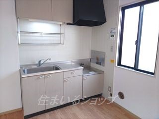 キッチン　窓あり