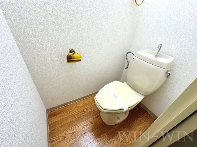 トイレ　イメージ（同建物内別部屋の写真です）