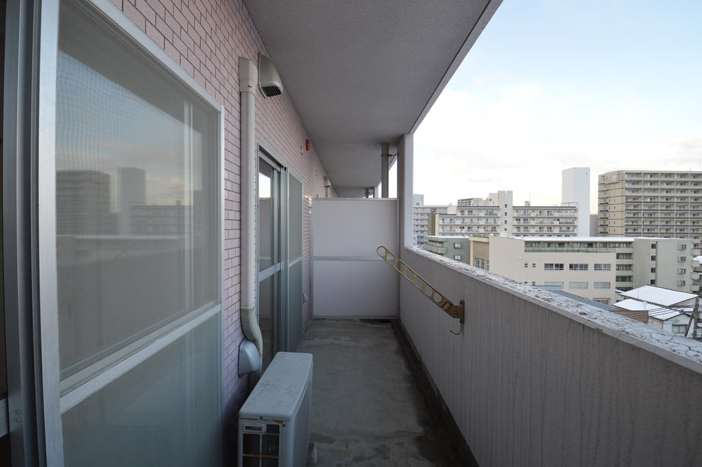 バルコニー　（参考）他室の写真を使用しています。現況優先となります。