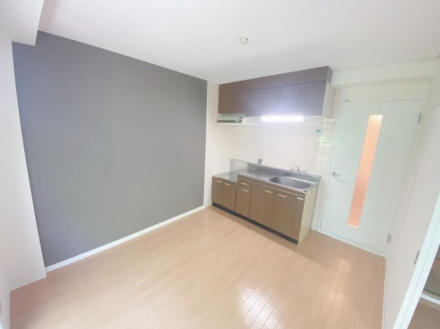 居室・リビング　別号室の画像です。ご参考下さい