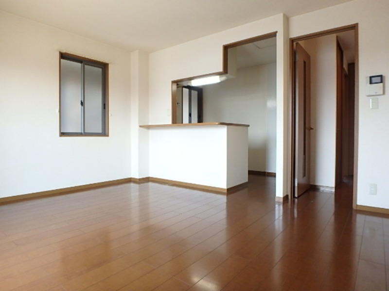 居室・リビング　図面と現状に相違がある場合には現状を優先