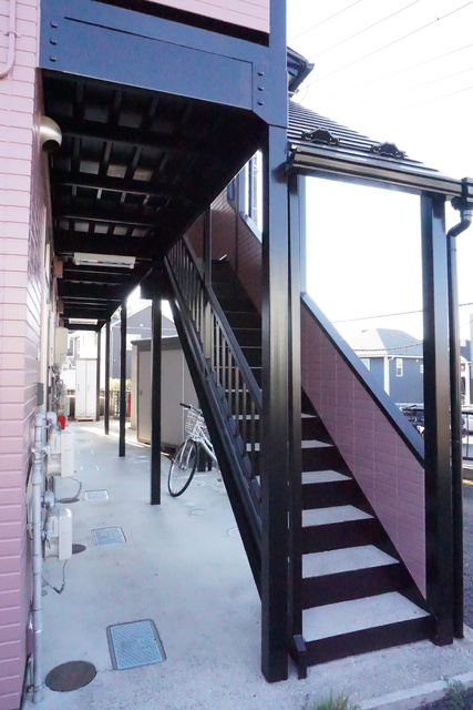 エントランス　【共用階段】