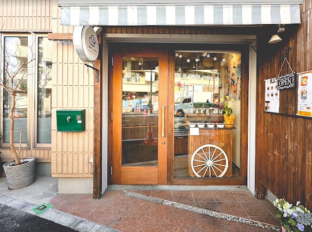 飲食店　Simply Best Thai Cafe(シムプリイ ベス（飲食店）まで560m