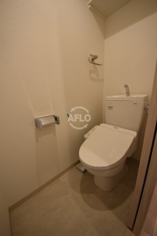 トイレ　B-PROUD天満橋　温水洗浄便座