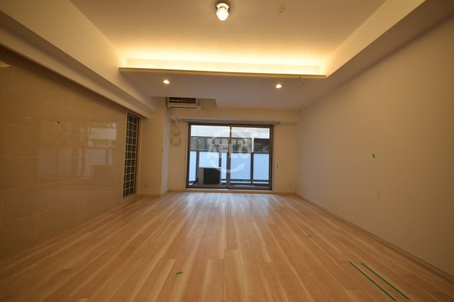 居室・リビング　B-PROUD天満橋　リビング