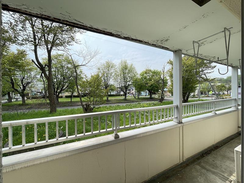 バルコニー　バルコニー