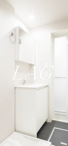 洗面設備　独立洗面台です。