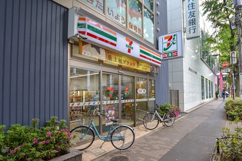 コンビニ　セブンイレブン 杉並阿佐谷南1丁目店（コンビニ）まで384m