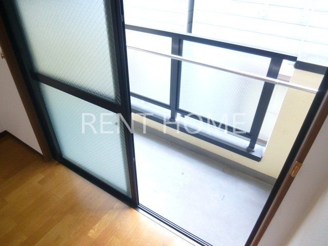 バルコニー　南向きベランダです