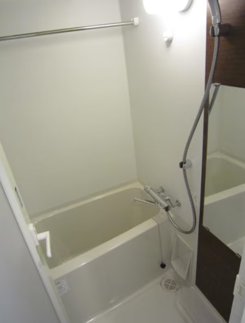 バス・シャワールーム　風呂