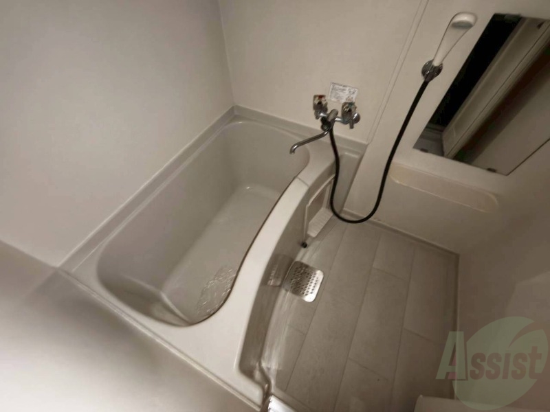 バス・シャワールーム　お風呂になります。一日の疲れを癒してくださいね。