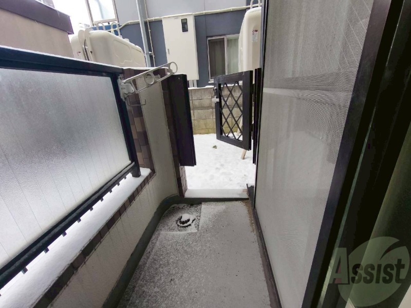 バルコニー　バルコニーです。洗濯物を干したり一息ついたりできますね！