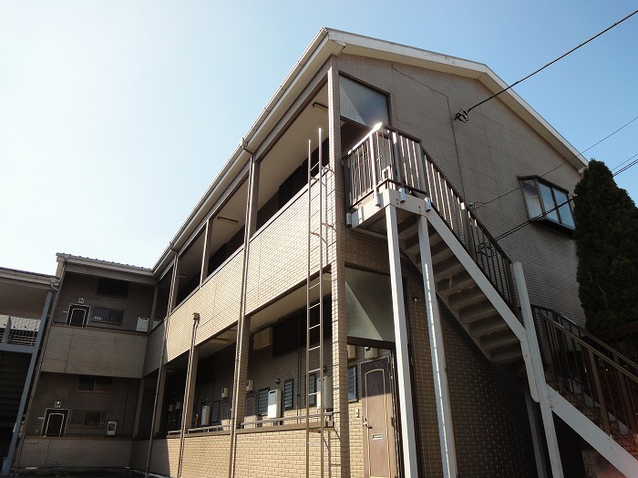 建物外観　スーパー至近の立地です。