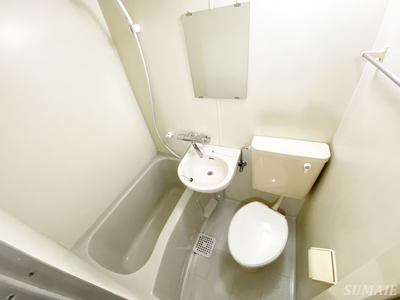 バス・シャワールーム　3点ユニットバスです☆