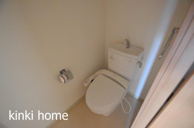 トイレ　ウォシュレット付きのトイレ