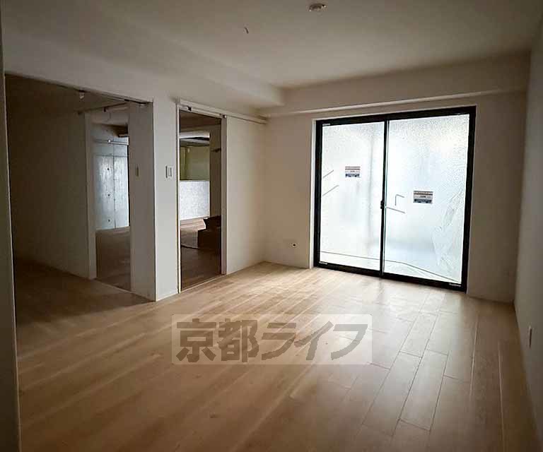 居室・リビング　リビング（室内工事中）