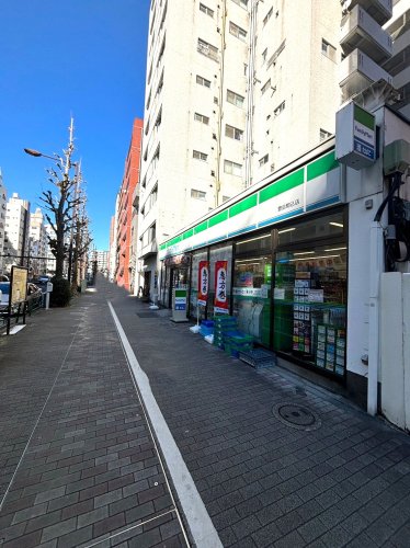 コンビニ　ファミリーマート 豊島駒込店（コンビニ）まで977m