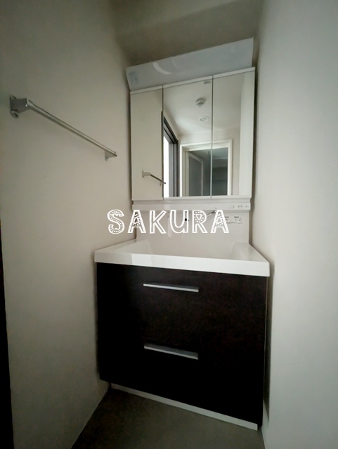 洗面設備　身支度に便利な洗面台♪