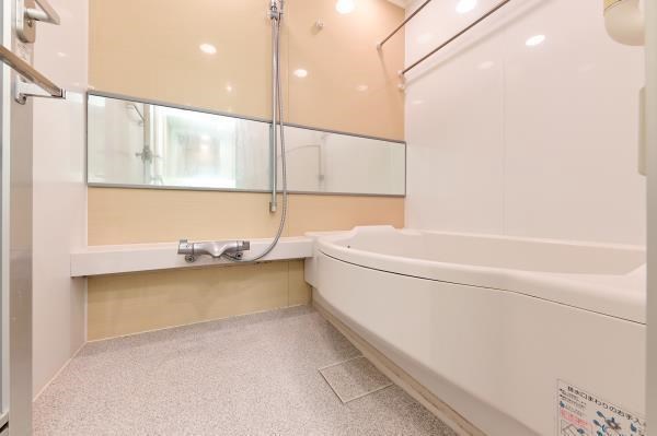 バス・シャワールーム　別部屋参考写真