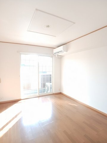 居室・リビング　居間です