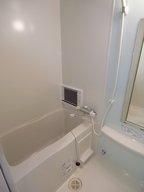 バス・シャワールーム　バスルーム