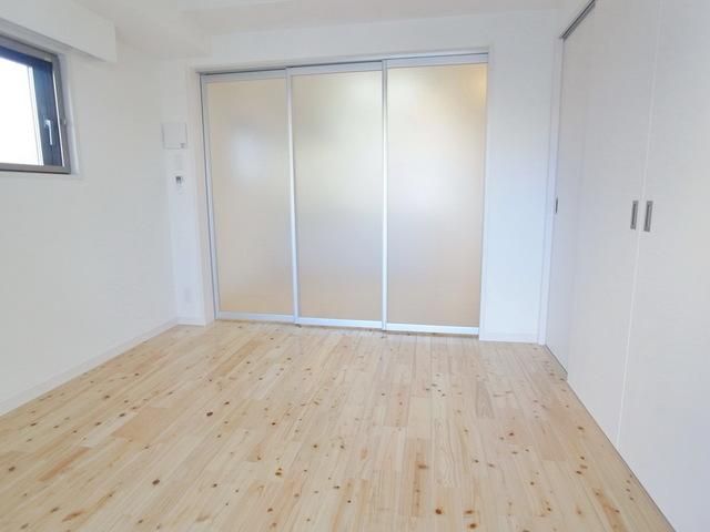 その他部屋・スペース　移動式間仕切りで居室を分けられます♪