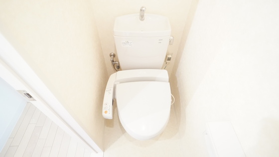 トイレ　シャワー付きトイレ