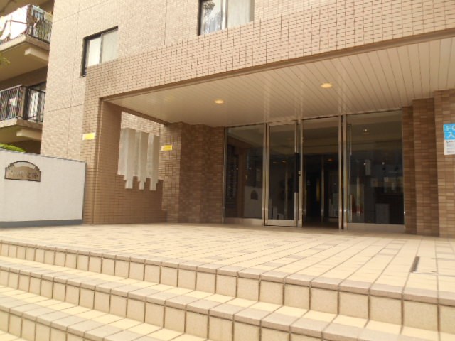 エントランス　同タイプ別部屋写真