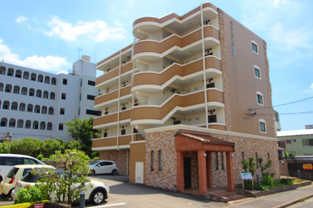 建物外観　きれいな外観です