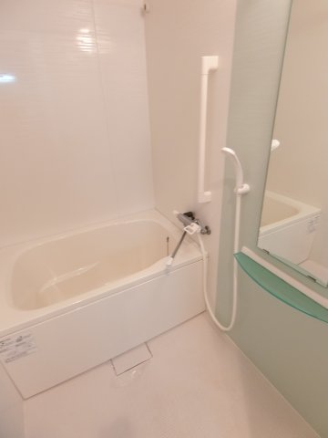 バス・シャワールーム　詳細は、RISUMO江坂本店→06-6155-7137まで♪