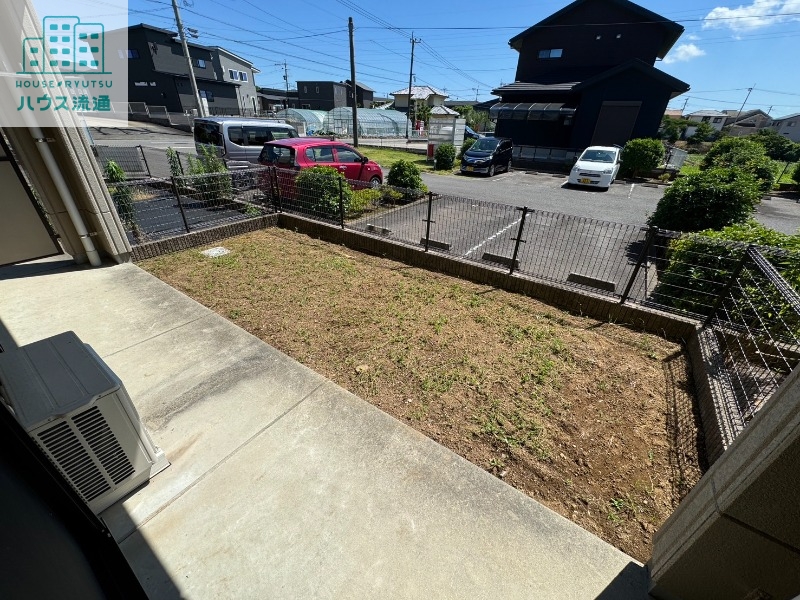 庭　※反転タイプのお写真です